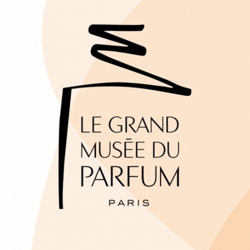 The "Grand Musée du Parfum" arrives in Paris